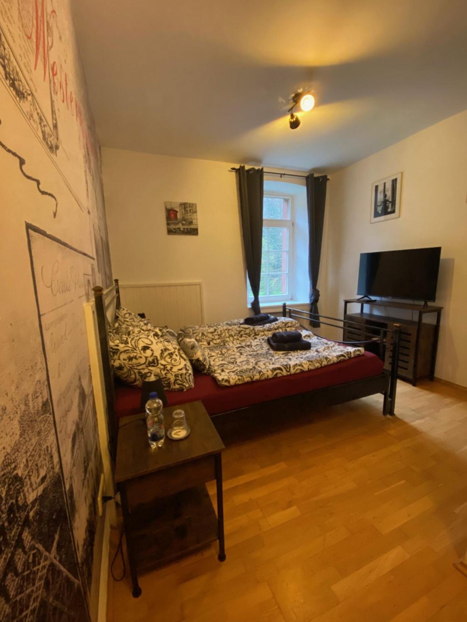 Felsenmuehle Neuleiningen Bed & Breakfast Bagian luar foto